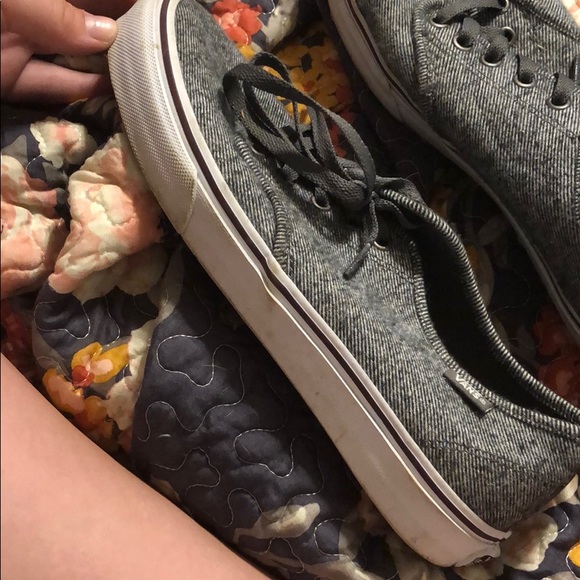 Grey Vans Low Top Shoes - Picture 2 of 3